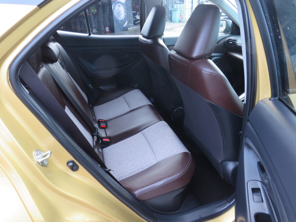 S8058711.jpg