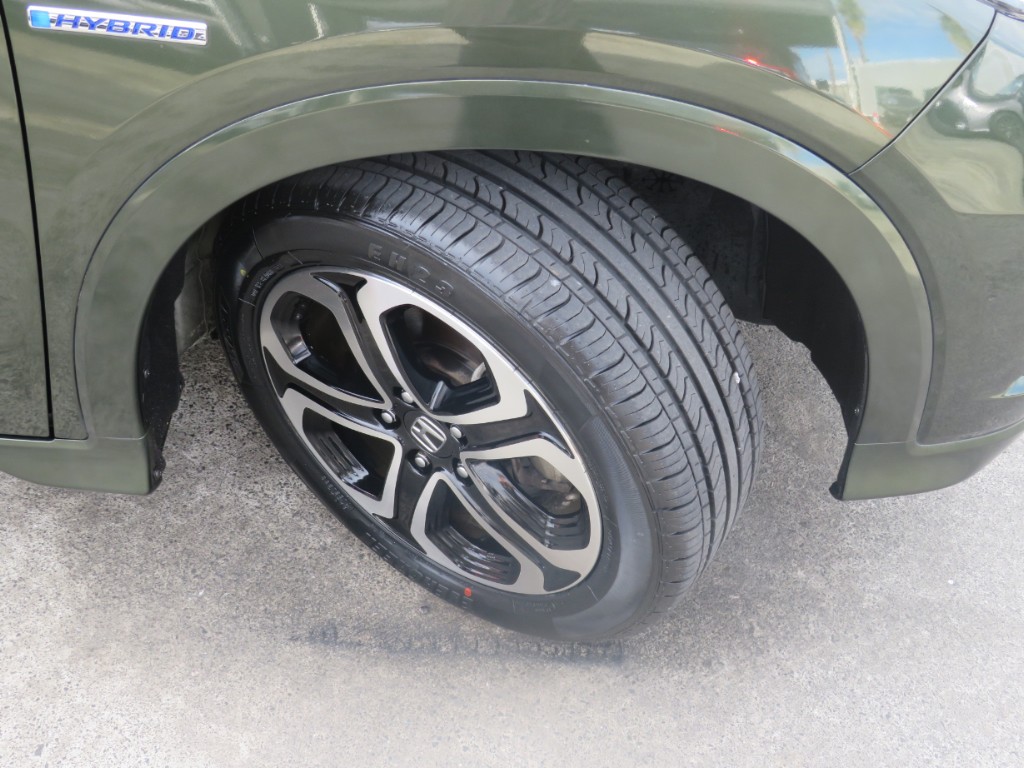 S8058910.jpg