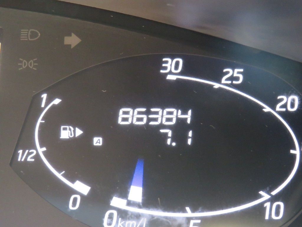 S8059817.jpg