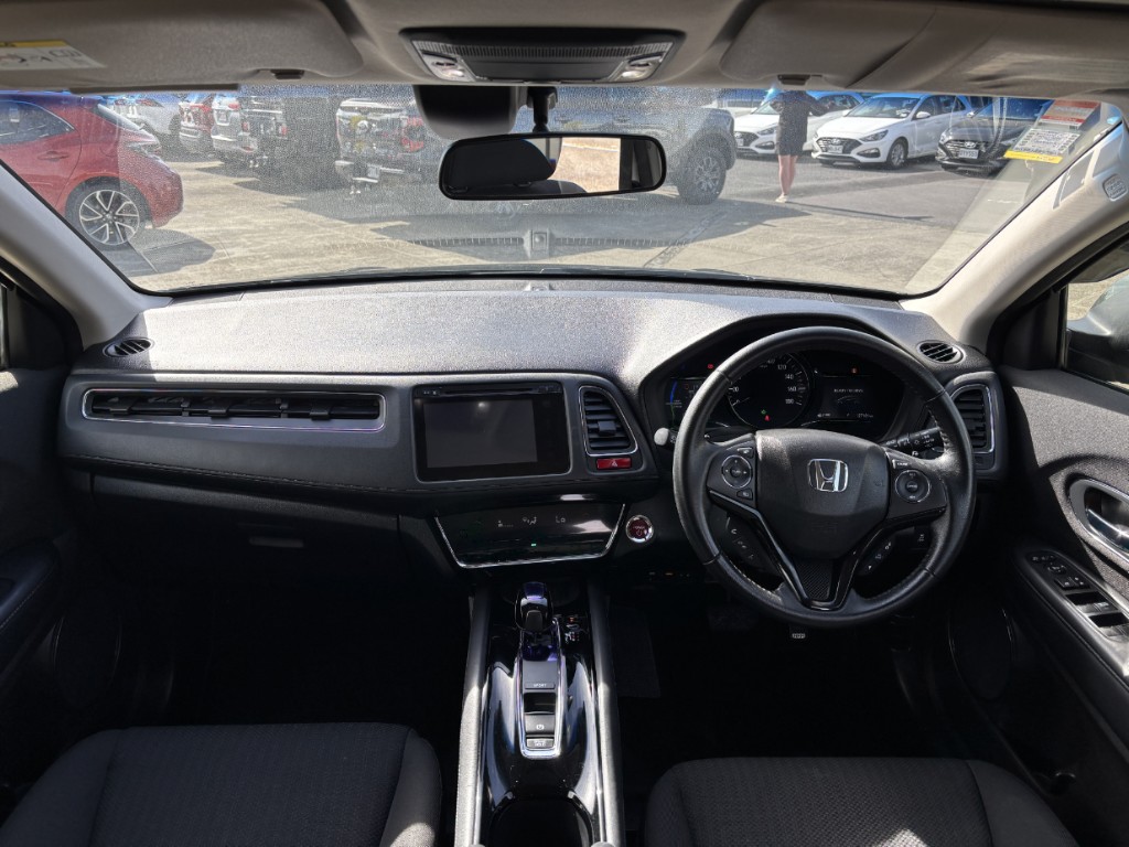 S8061811.jpg