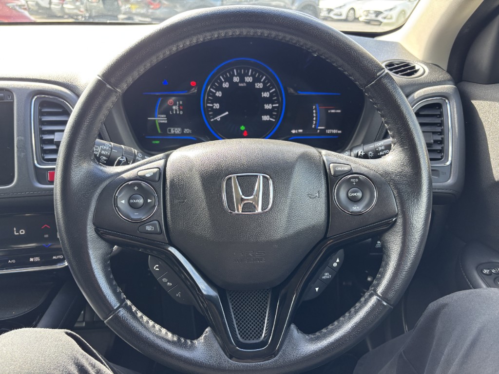 S8061813.jpg