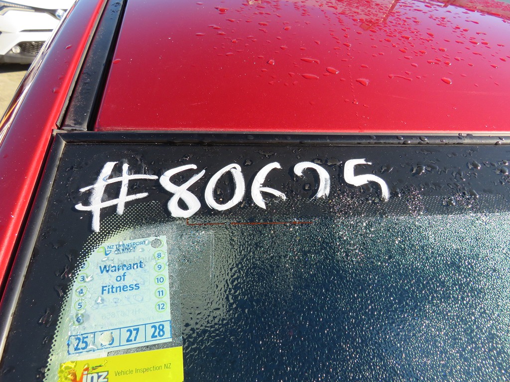 S8062521.jpg
