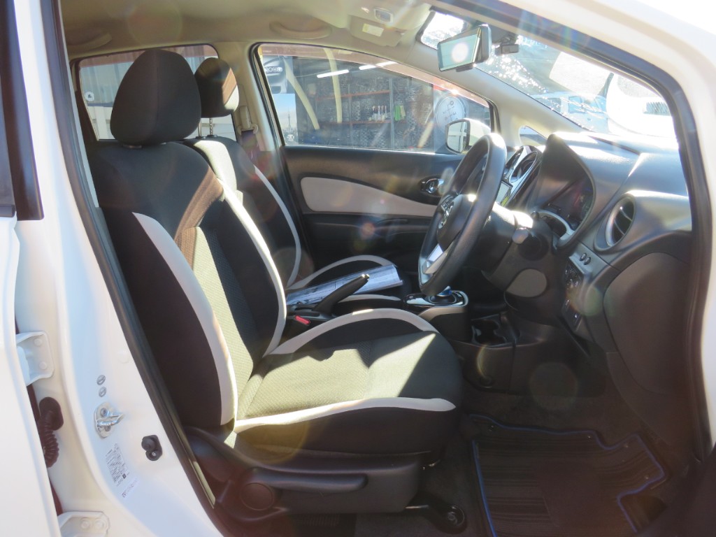S8063012.jpg