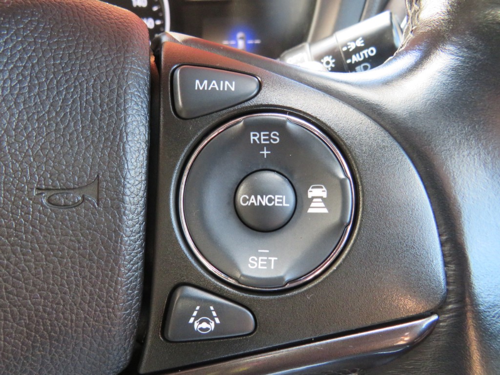 S8066516.jpg