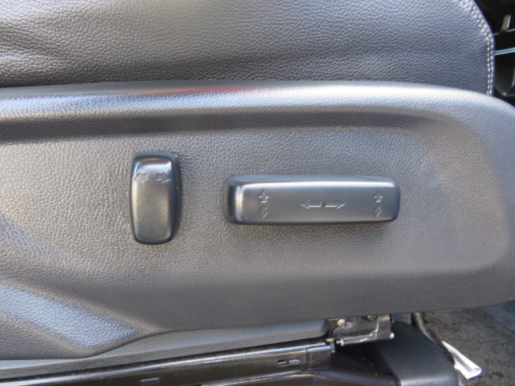 S8066518.jpg