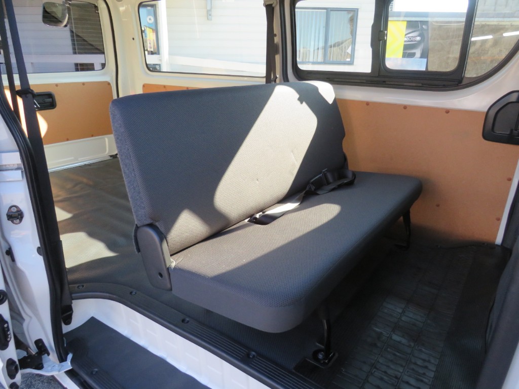 S8067511.jpg