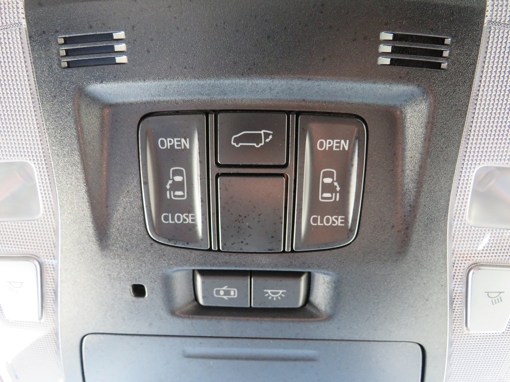S8068019.jpg