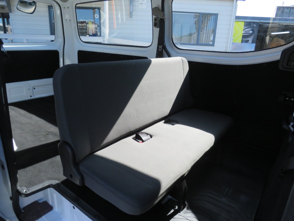 S8068712.jpg