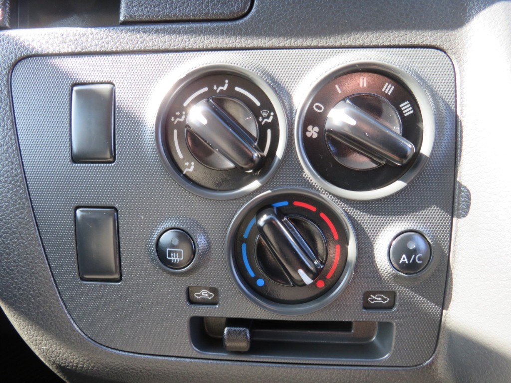 S8068716.jpg