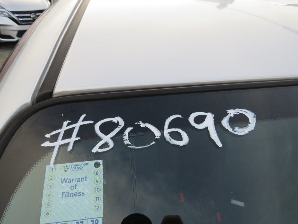S8069021.jpg
