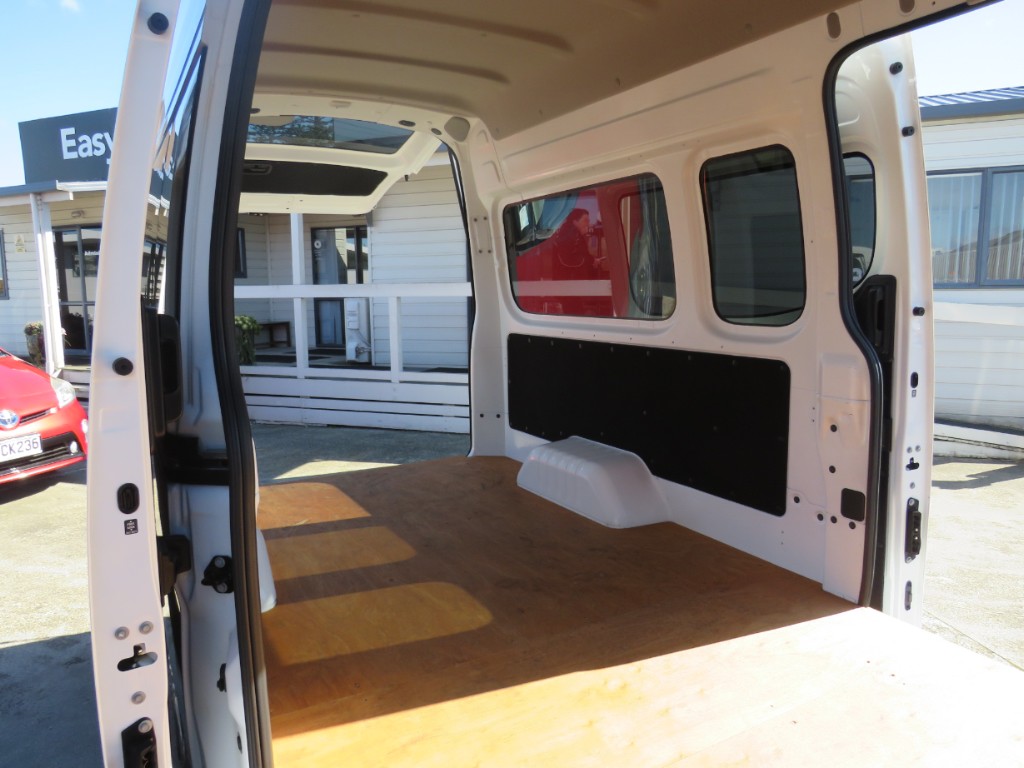 S8070410.jpg