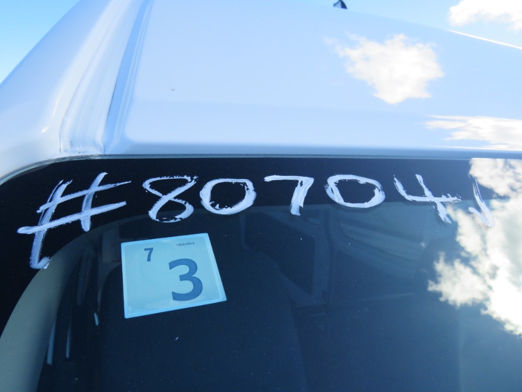 S8070417.jpg