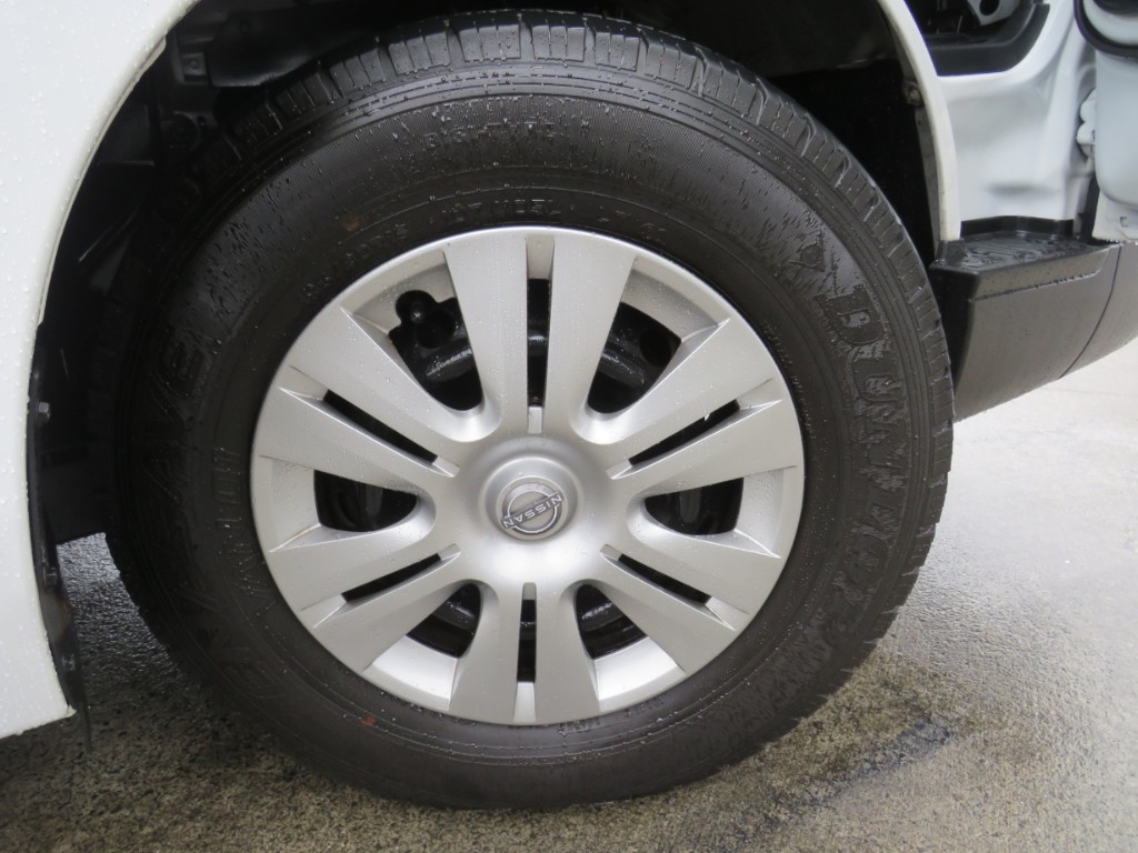 S8070512.jpg