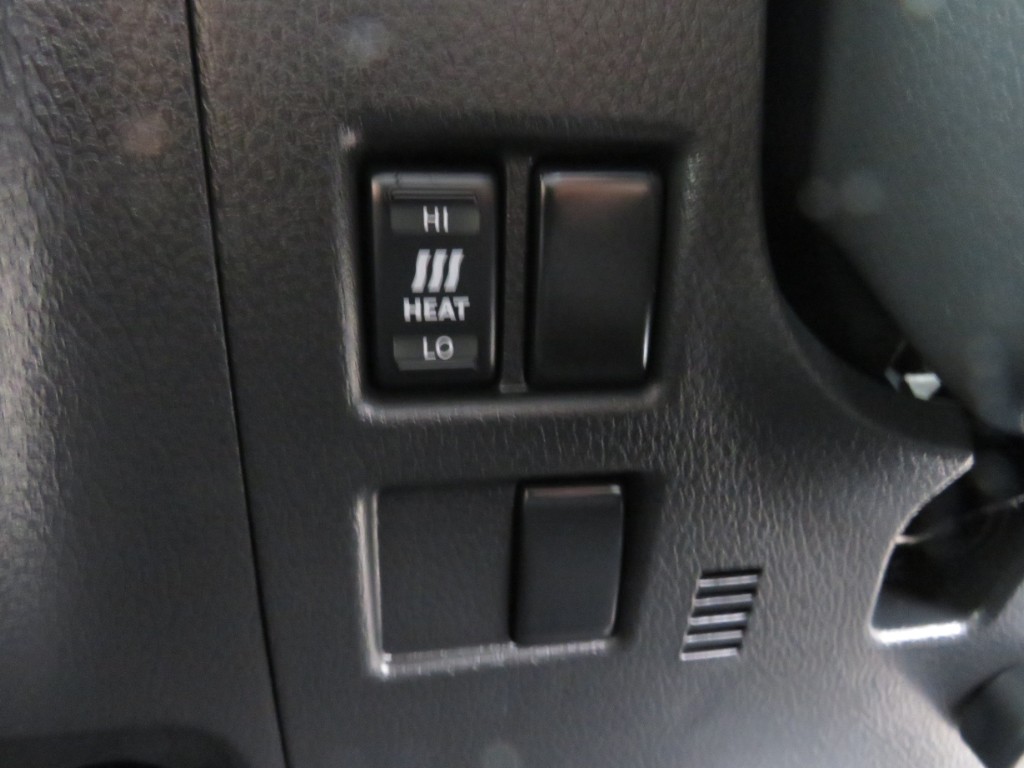 S8070519.jpg