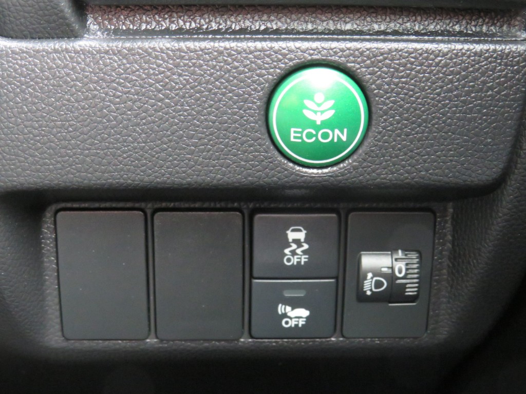 S8072215.jpg