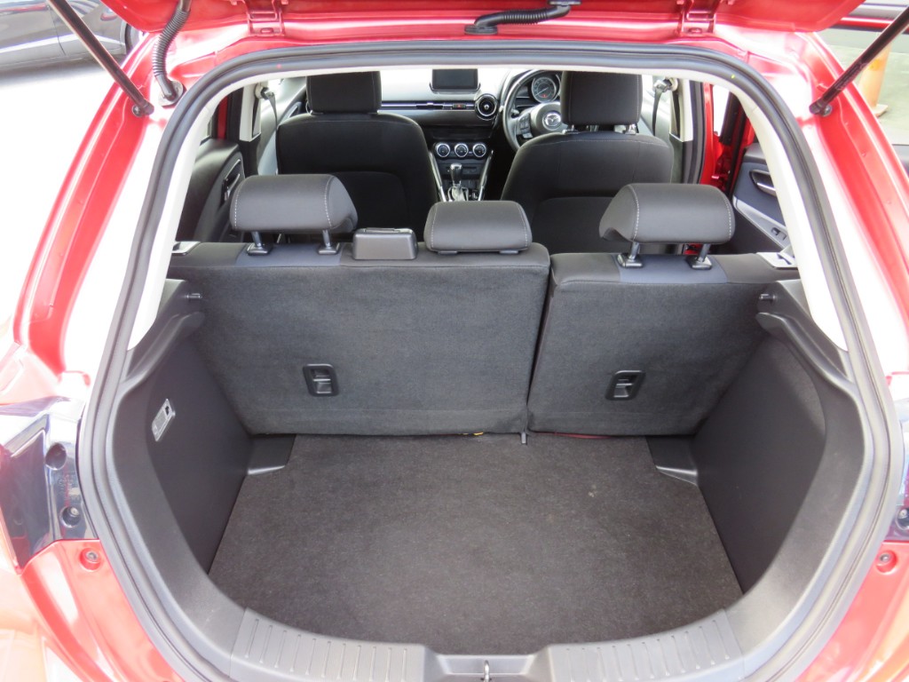 S8072410.jpg