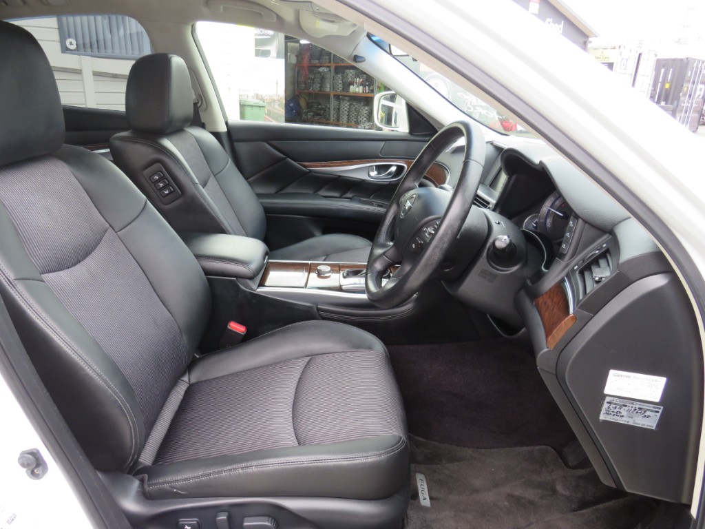 S8076011.jpg