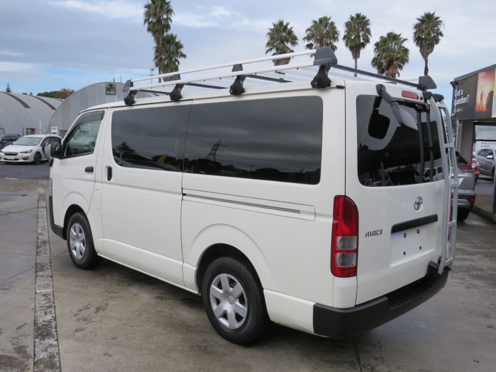 S808676.jpg