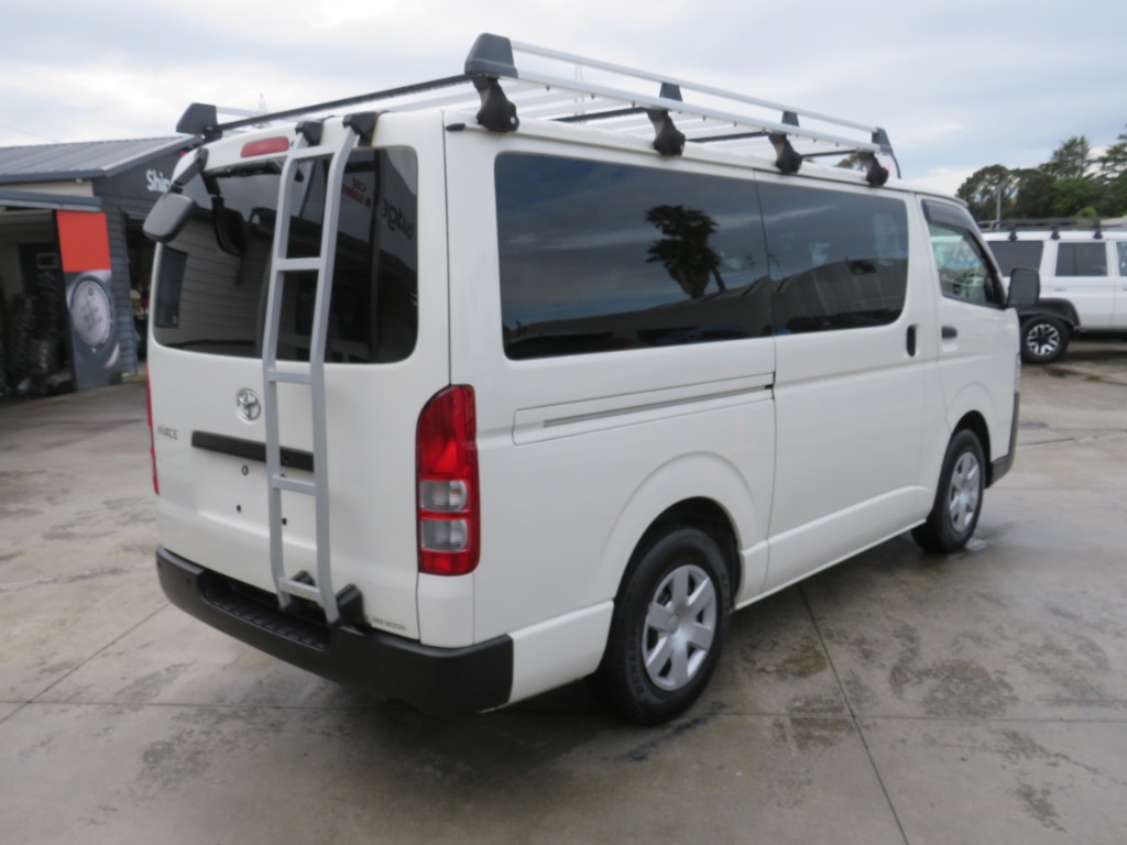 S808678.jpg