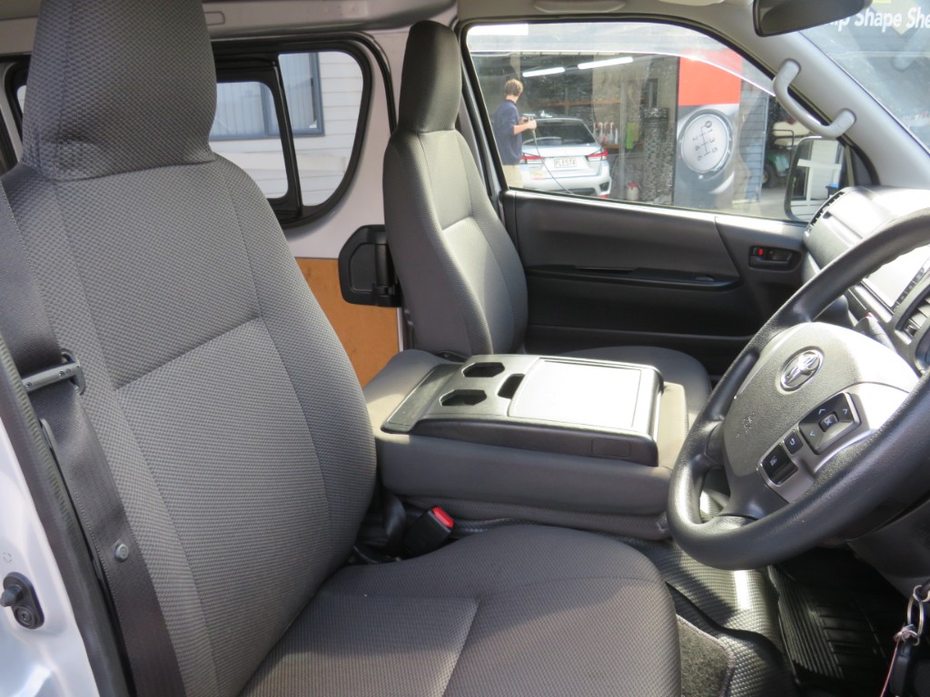 S8089113.jpg
