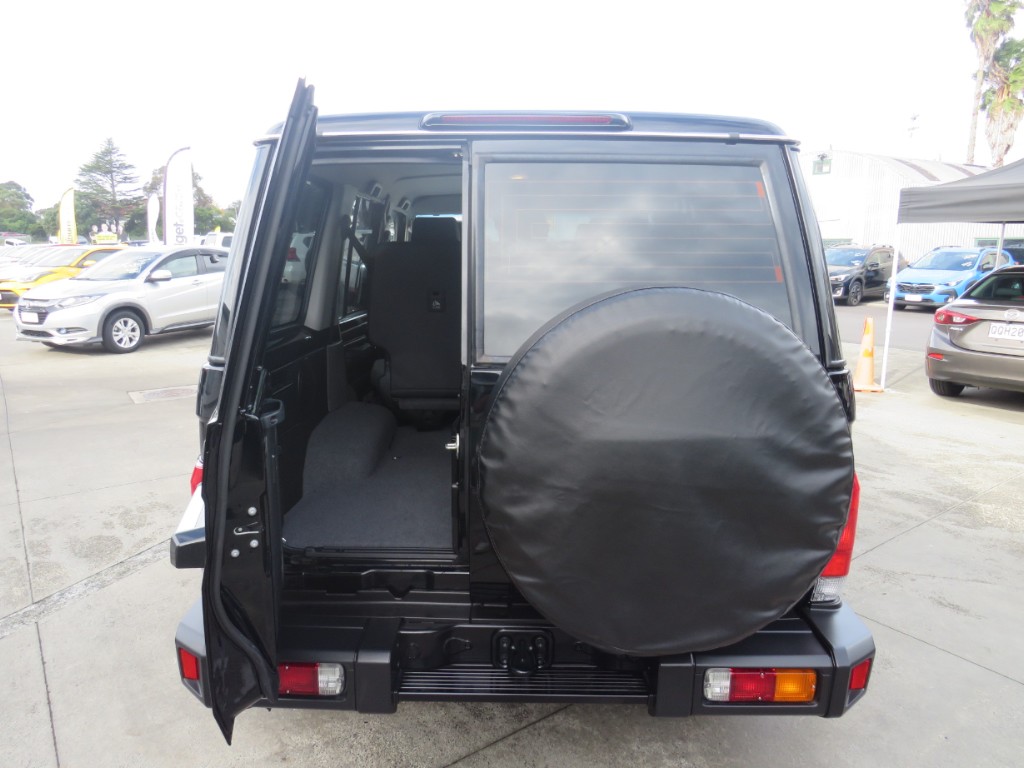 S8092911.jpg