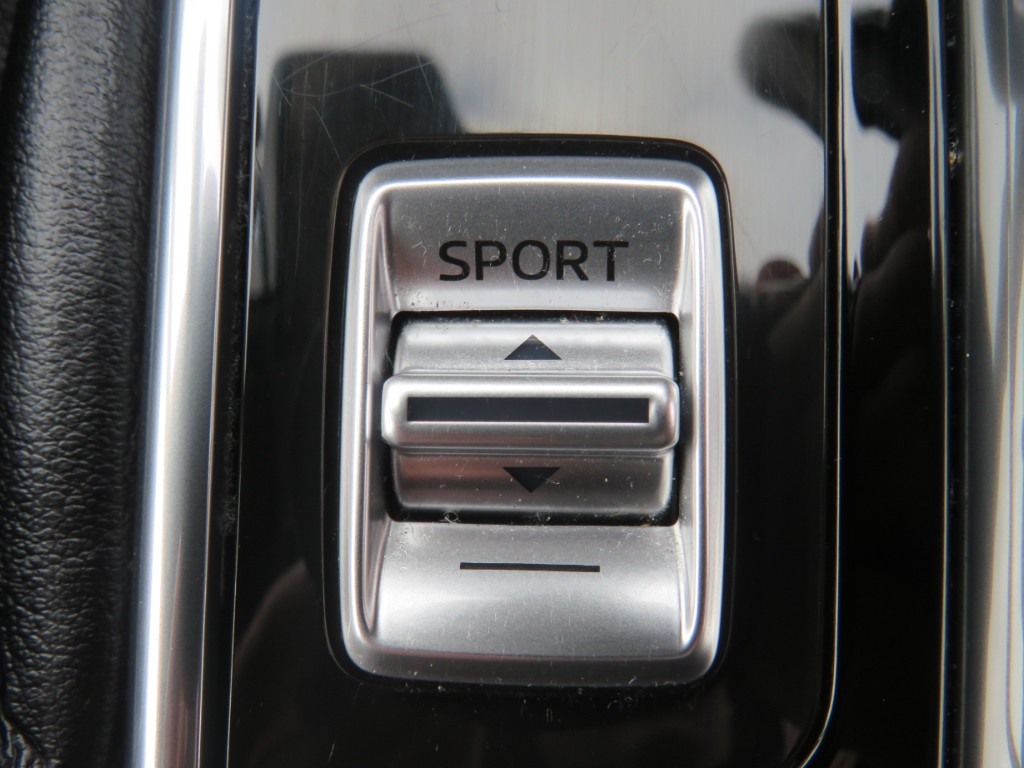 S8096216.jpg