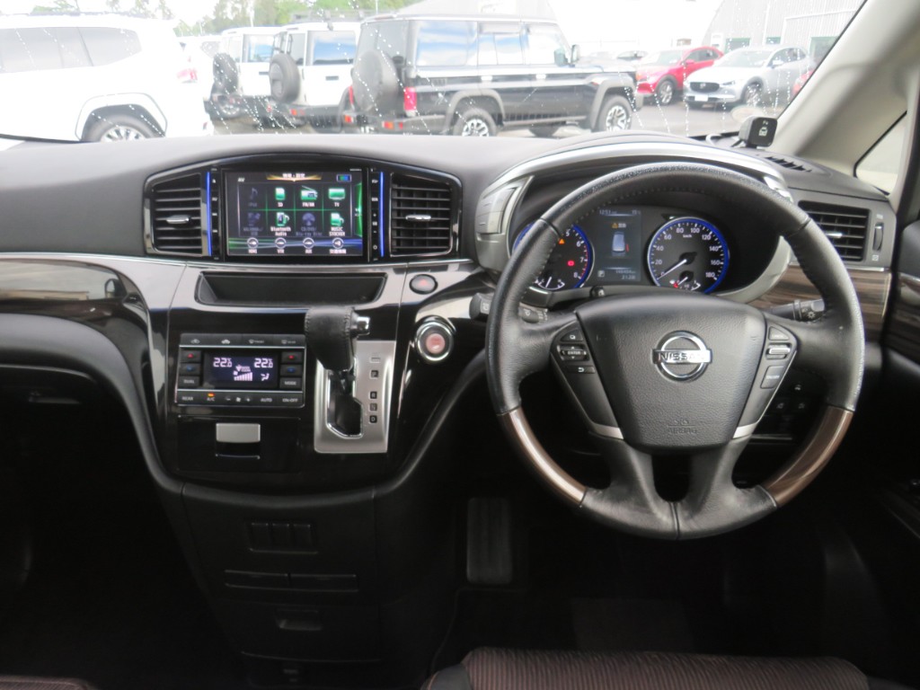S8096514.jpg
