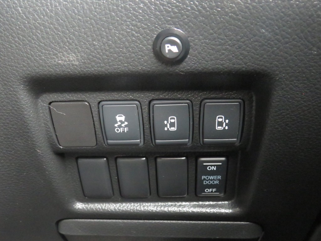 S8096516.jpg