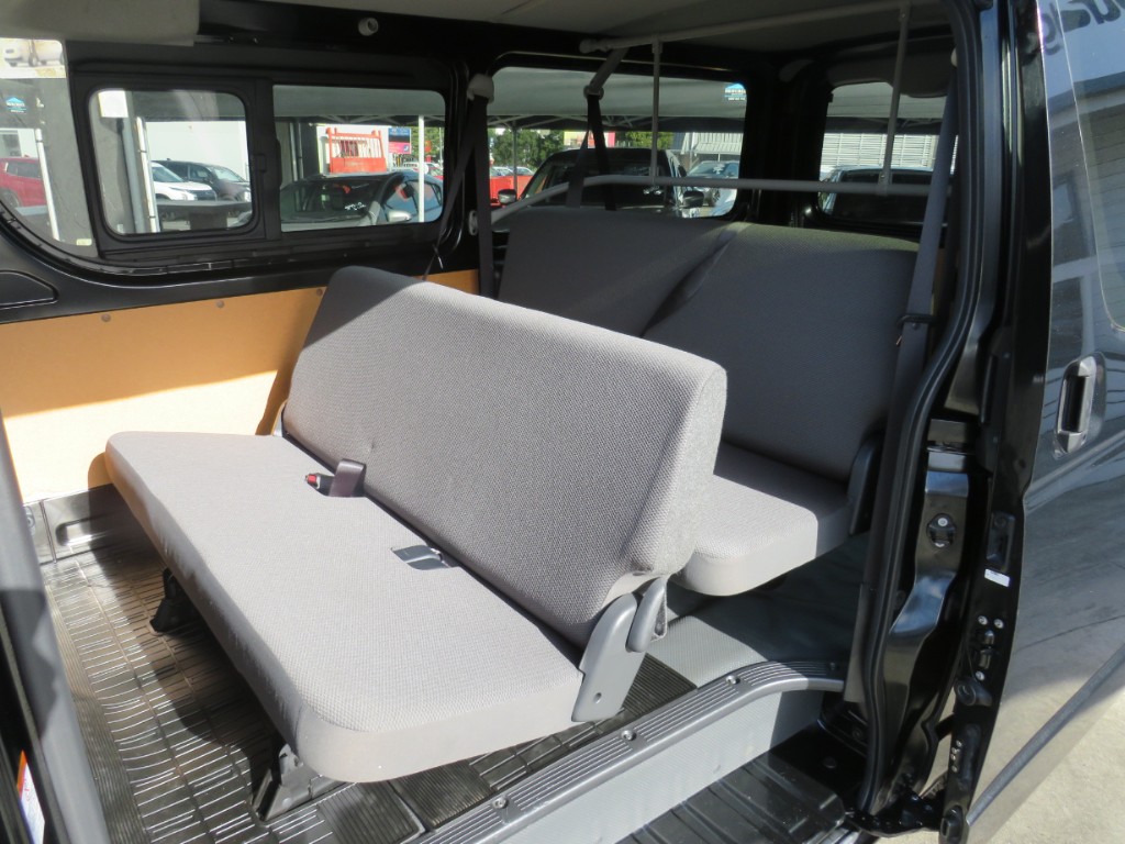 S8098711.jpg