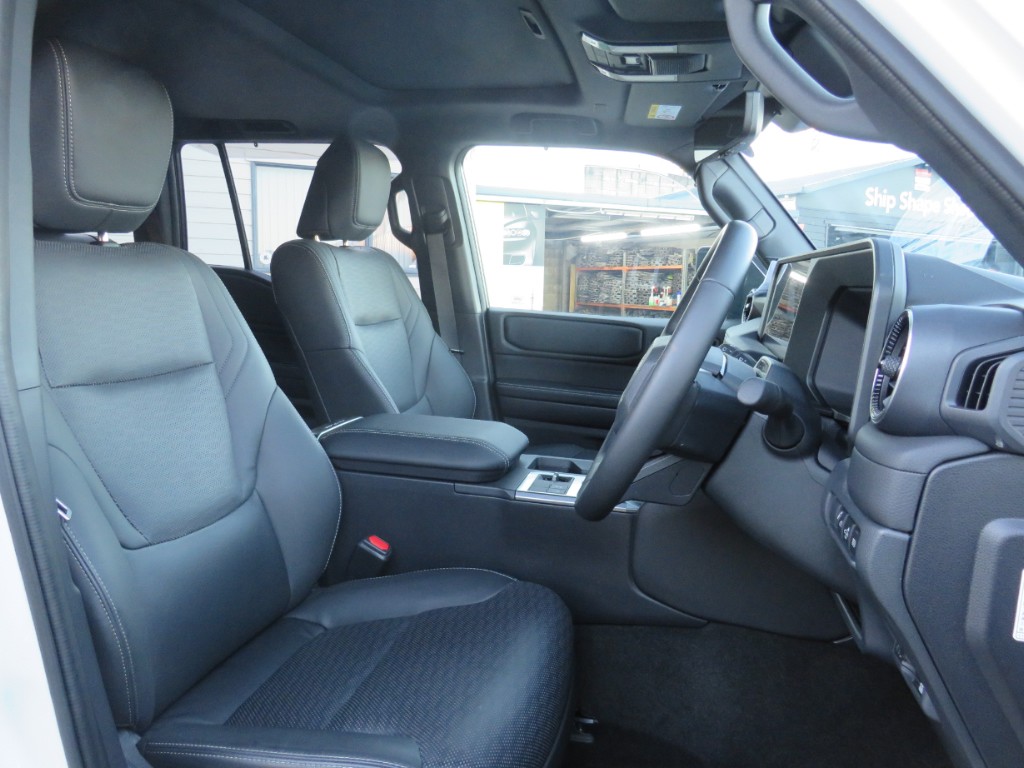 S8098816.jpg
