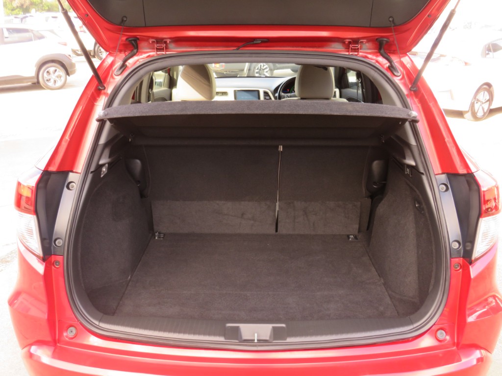 S8099310.jpg