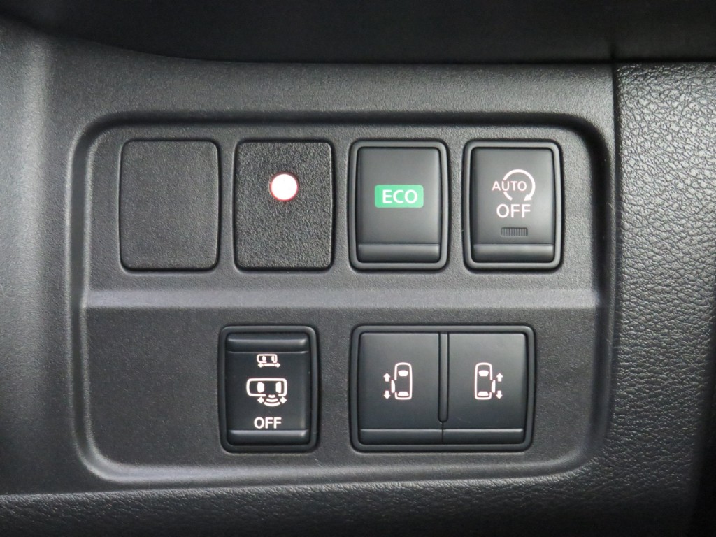 S8100517.jpg