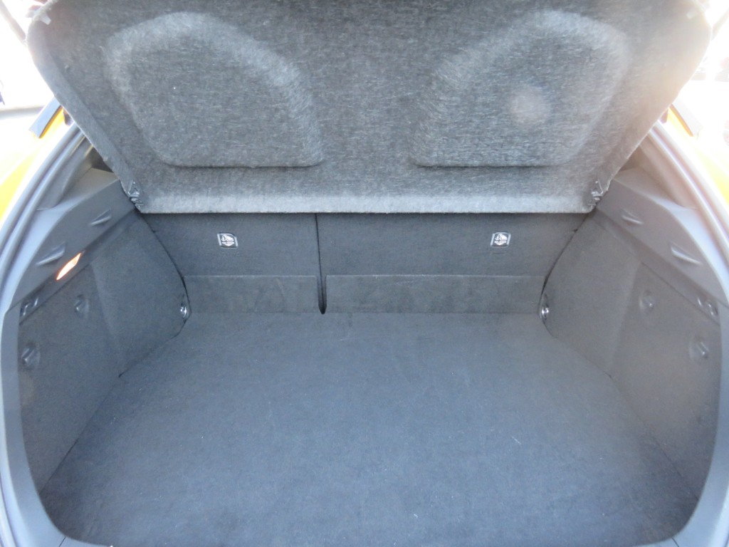 S8101410.jpg