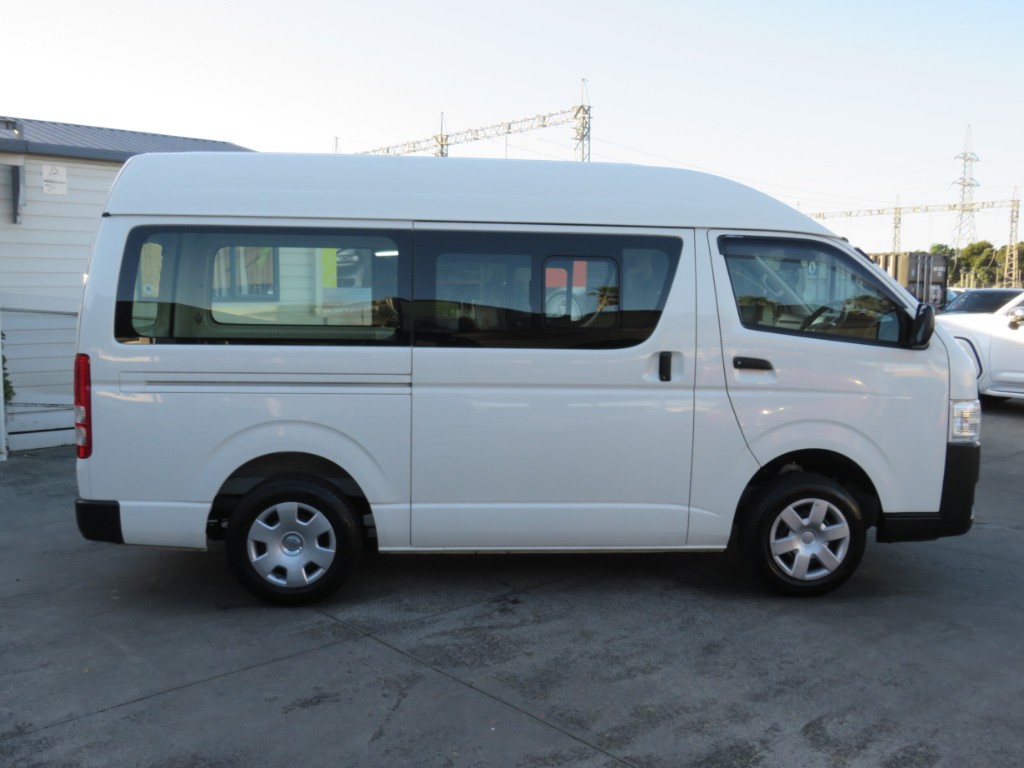 S810208.jpg