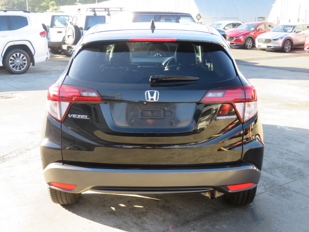 S810376.jpg