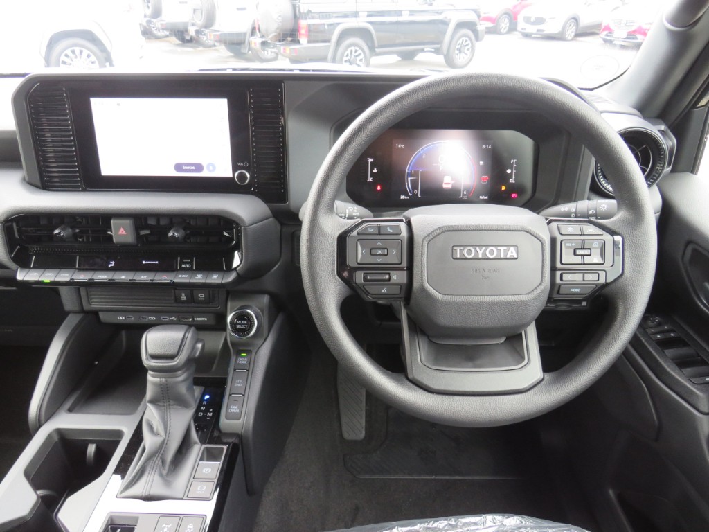 S8104912.jpg