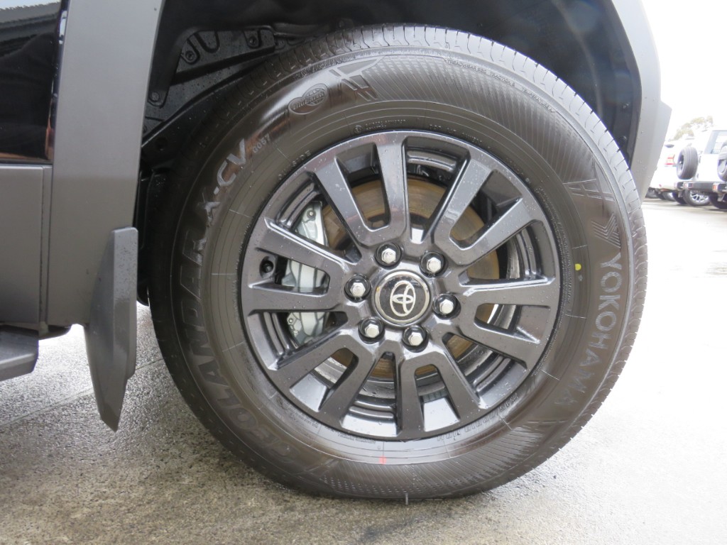 S810499.jpg
