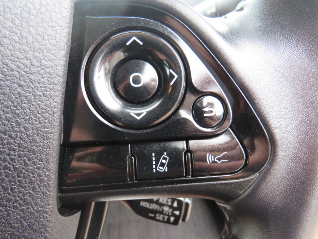 S8105117.jpg