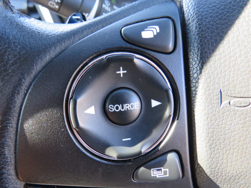 S8105216.jpg