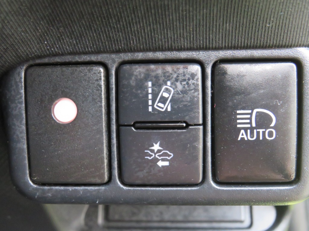 S8106815.jpg