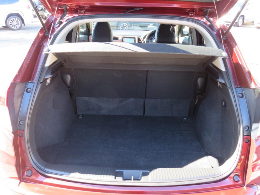 S8108210.jpg