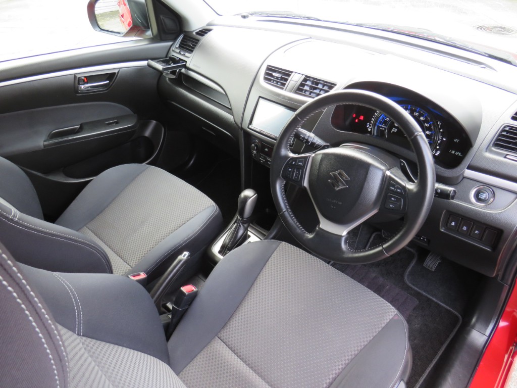 S8108812.jpg