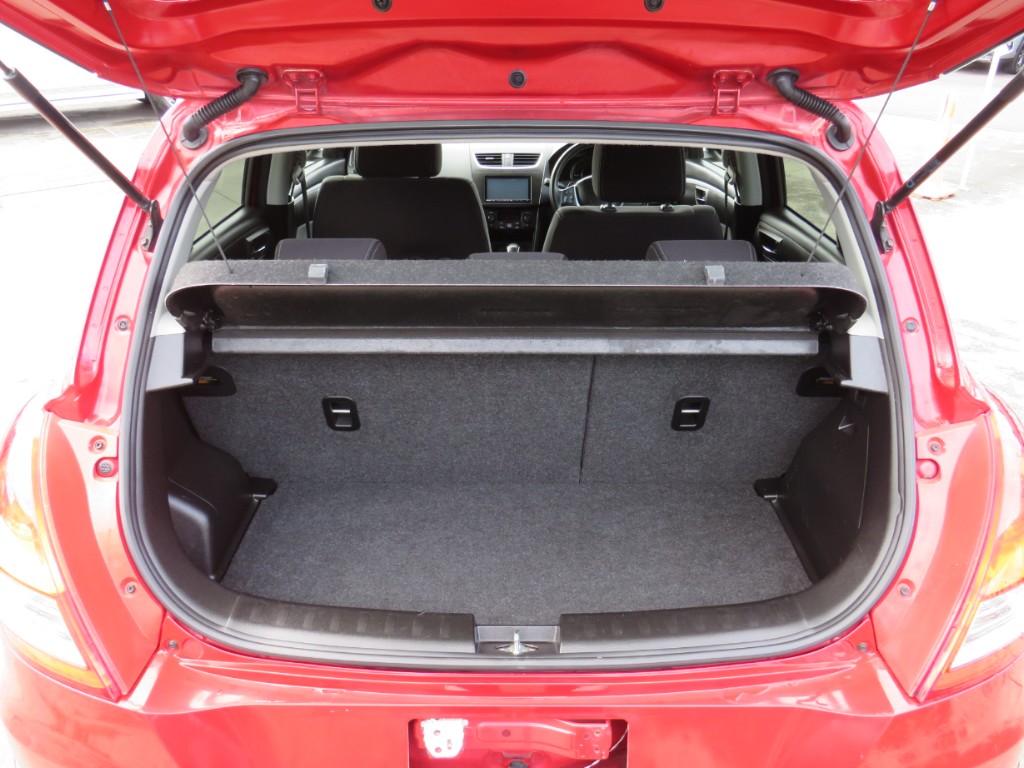 S810889.jpg