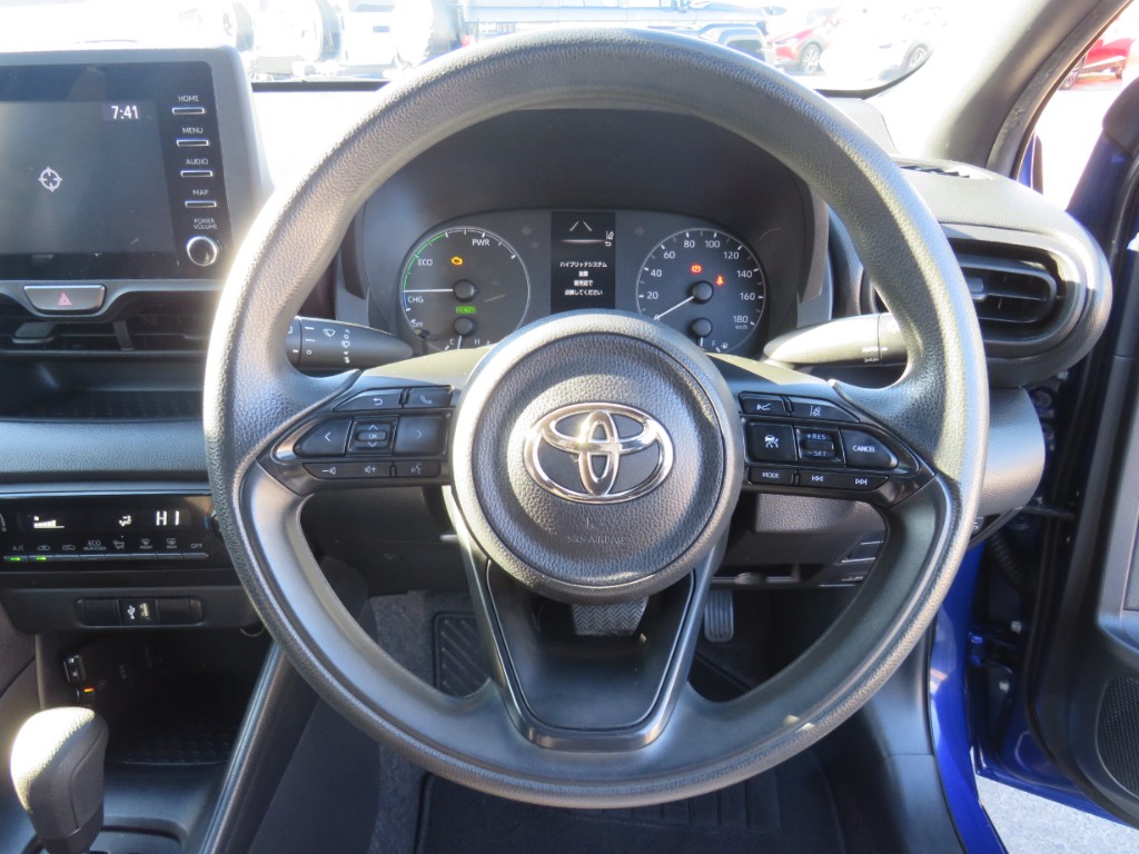 S8111013.jpg