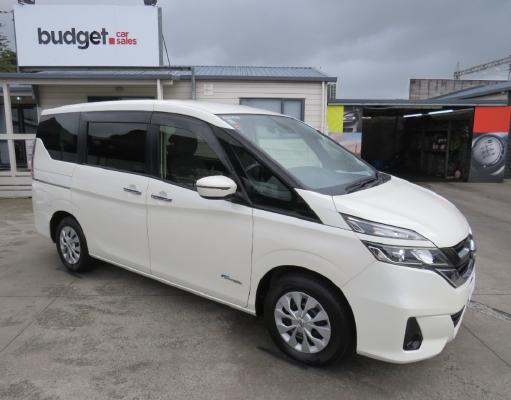 2017 Nissan Serena